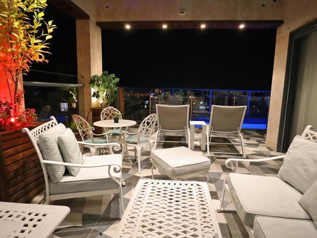Luxury Rooftop Apartment In Netanya Exterior photo