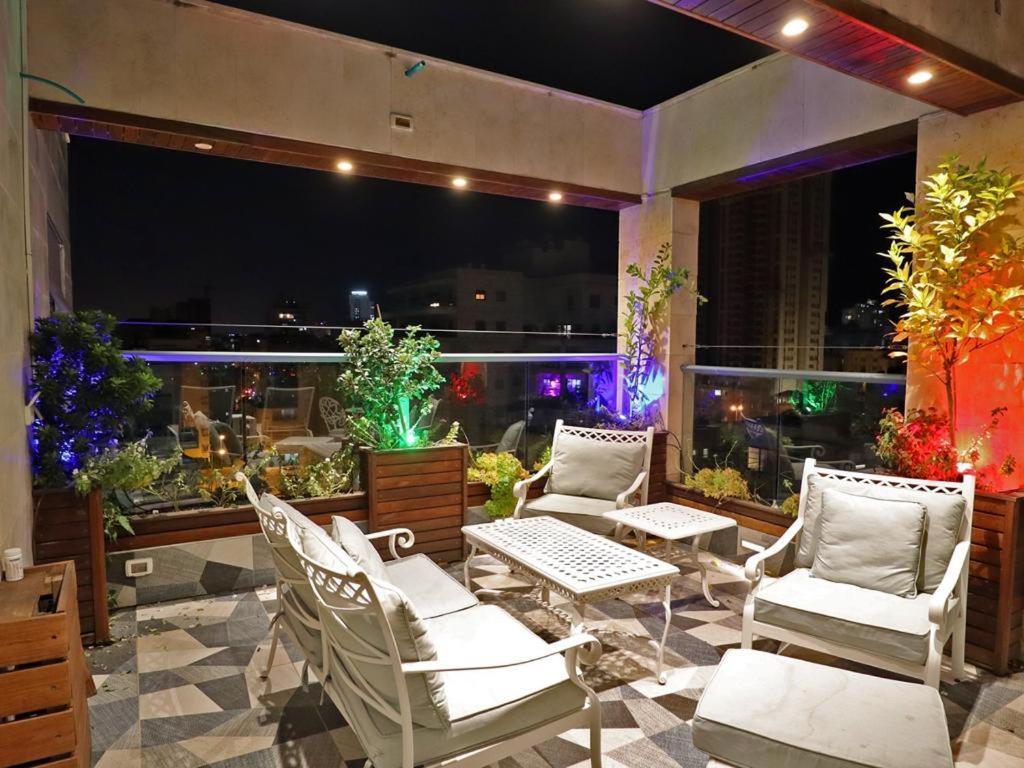 Luxury Rooftop Apartment In Netanya Exterior photo